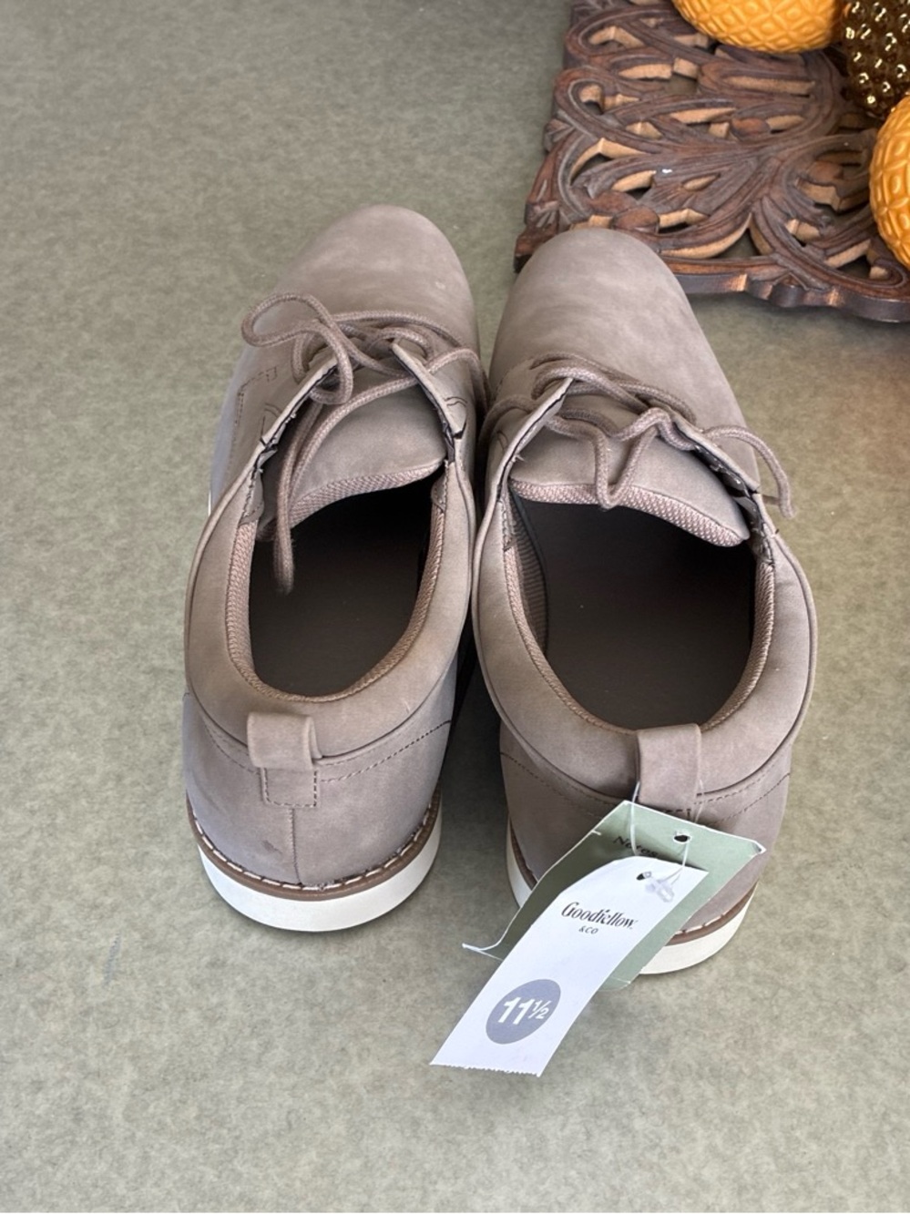 Goodfellow & Co Men’s Taupe Casual Lace-Up Shoes
